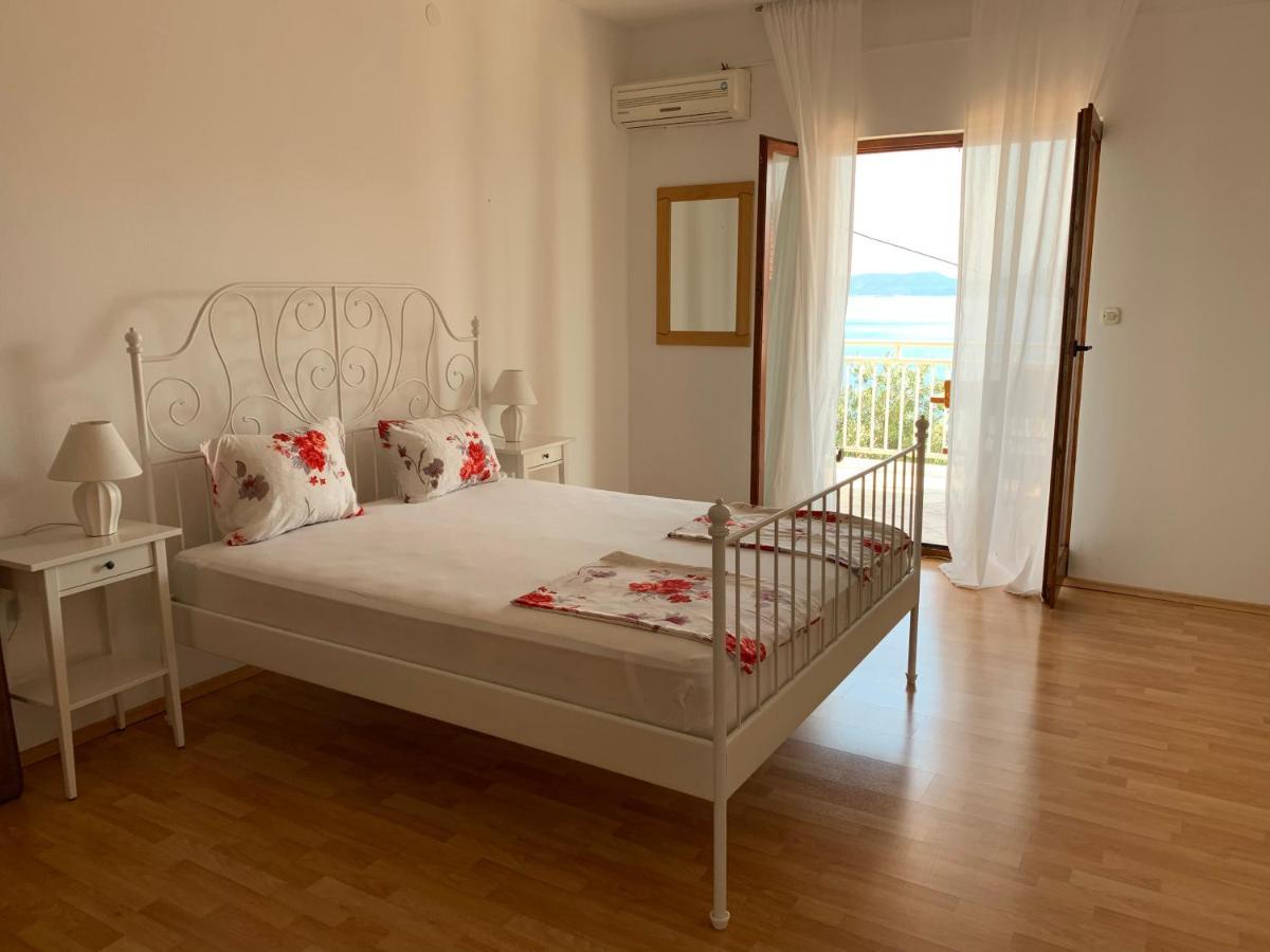 Ferienwohnung Omiš Relaxing Sea Lounge Marusici  Exterior foto